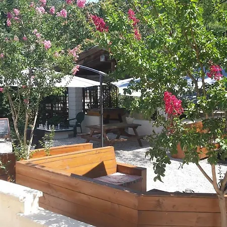 Des Drouilhedes 3* Peyremale