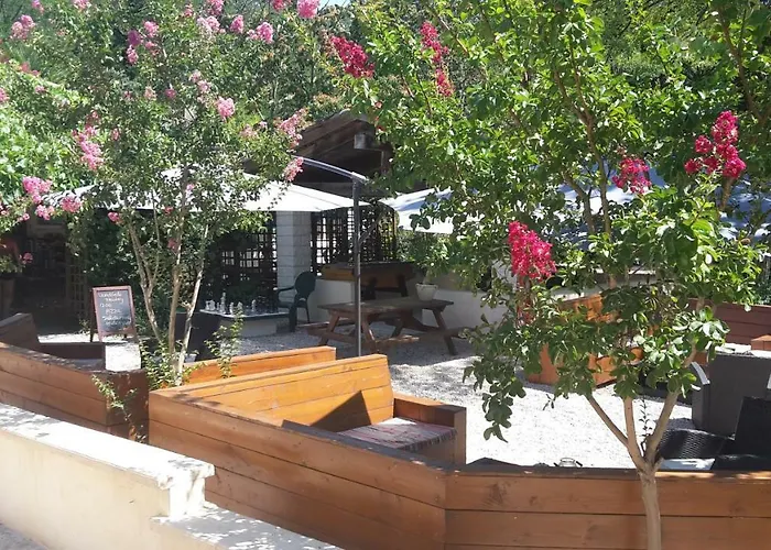 Des Drouilhedes 3* Peyremale